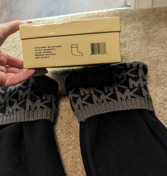 Michael Kors Cuff Socks - Picture 4 of 4